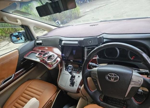豐田 Alphard 2.4 (A)62864836152321111
