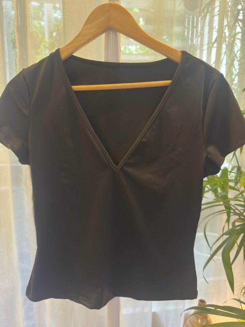Black Solid V-Neck Top for Women