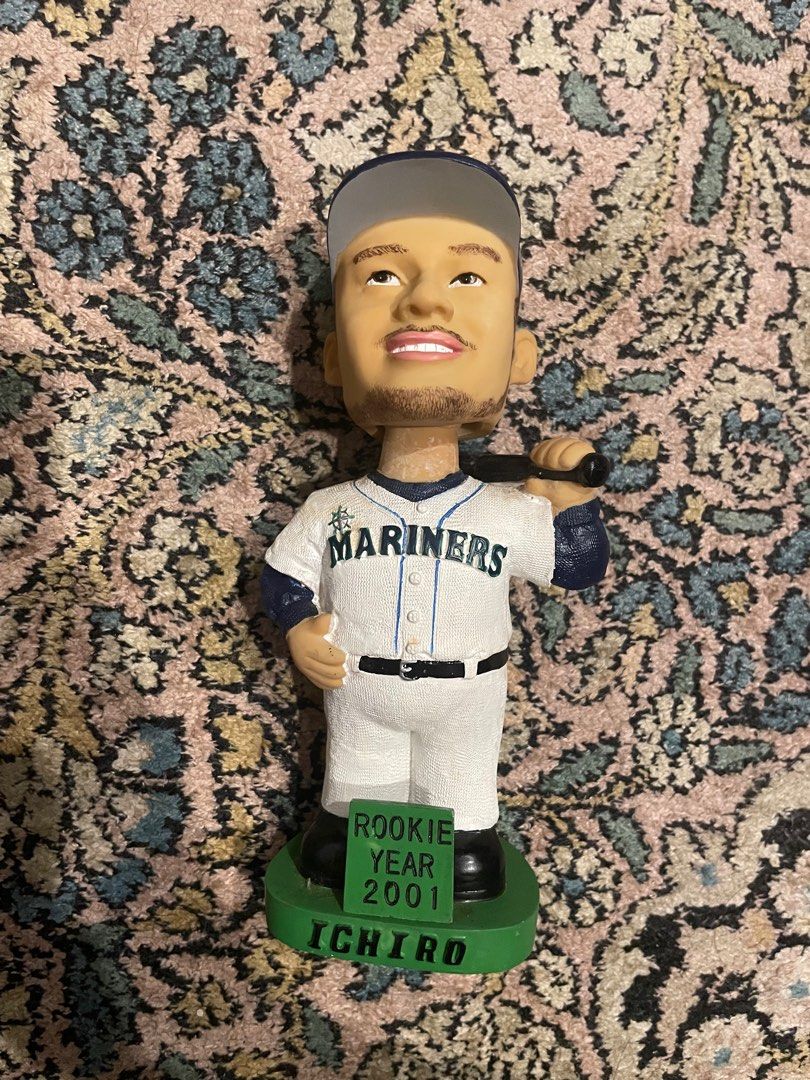 Vintage Ichiro Suzuki MLB Baseball Bobblehead (Category: Vintage Collectibles) located in Binan City. Submitted by thriftwavesph (Listing ID 1374416313, Image 1). Description: signs of wear around.