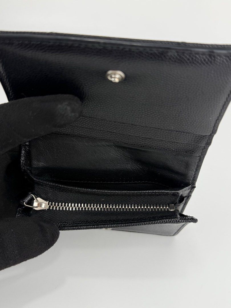 Ysl Monogram Bifold Card Case Wallet (Category: Luxury Bags & Wallets) located in Manila. Submitted by luxuryprelovedbagsby_by_agnes (Listing ID 1374399623, Image 3). Description: Y BLACK GRAIN DE POUDRE MONOGRAM BIFOLD WALLET CARD CASE This Monogram Card Case is a versatile everyday piece to bring with you everywhere you go. Composed of a black chevron-quilted grained calfskin ONE BILL COMPARTMENT, ONE ZIPPED COIN POCKET AND SIX INTERIOR CARD SL