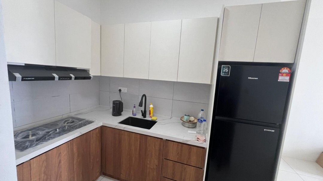 ZakhirPerabut (Category: Announcements) located in Kuala Lumpur. Submitted by zatyzakhir47188 (Listing ID 1374476552, Image 2). Description: Nak rumah kemas dan bergaya? Dapatkan kitchen kabinet & perabot custom dari Zakhir Perabut! 📍Permatang Sintok | +601139048952 | 📲@zakhirperabut".