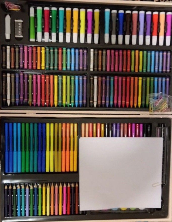 220 coloring - Free Delivery (Category: Garage sale) located in Singapore. Submitted by muhsin914987 (Listing ID 1374514118, Image 1). Description: Kid's coloring box have sketch pen, colour pencil, water colour and etc.