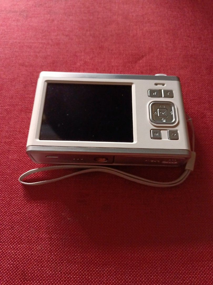 4K Digital Camera 60 Megapixels, Photography, Cameras on Carousell