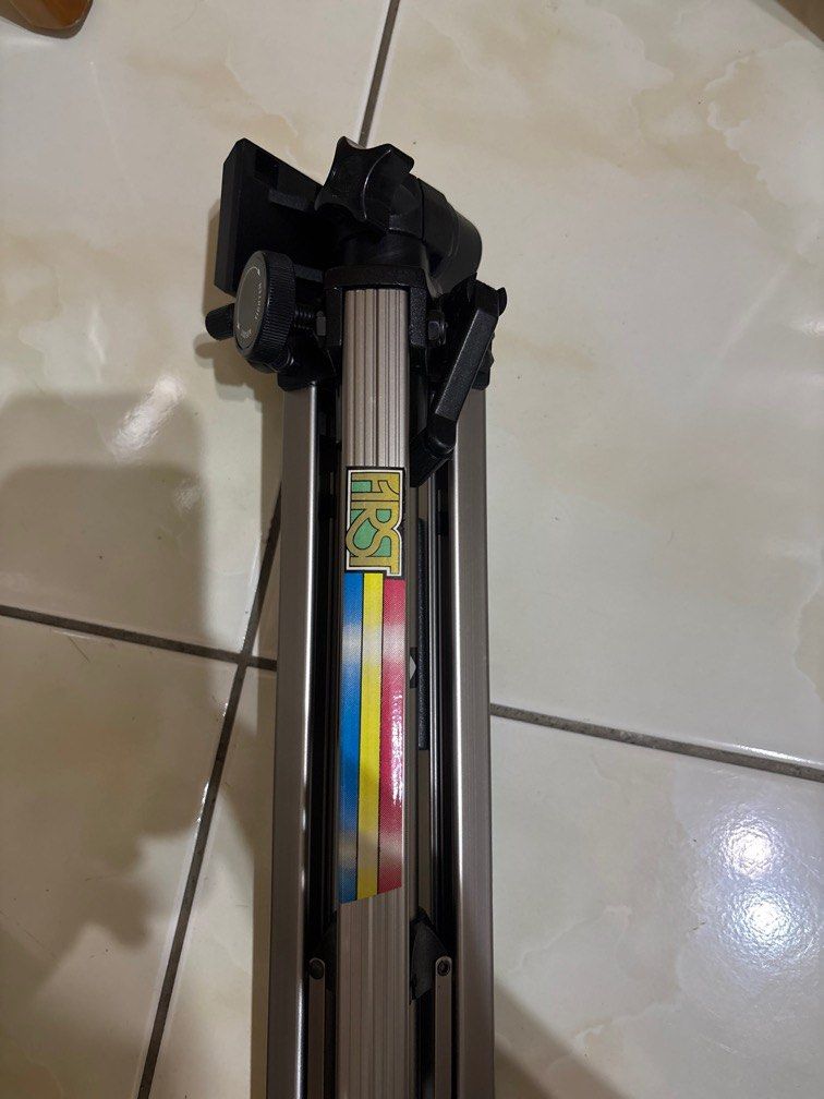 由 777eleven (刊登 ID 1374617021，圖片 1) 提交，位於 新北市 (New Taipei) 的 腳架 (類別：腳架)，說明：鋁製腳架 附收納袋。