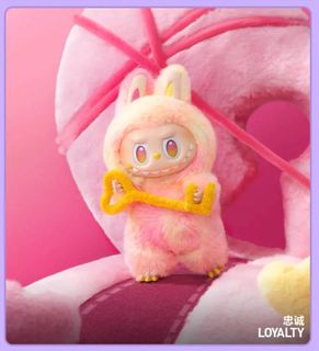 labubu3.0《忠诚》 Labubu 3.0 - Loyalty 忠誠, 興趣及遊戲, 玩具& 遊戲類- Carousell
