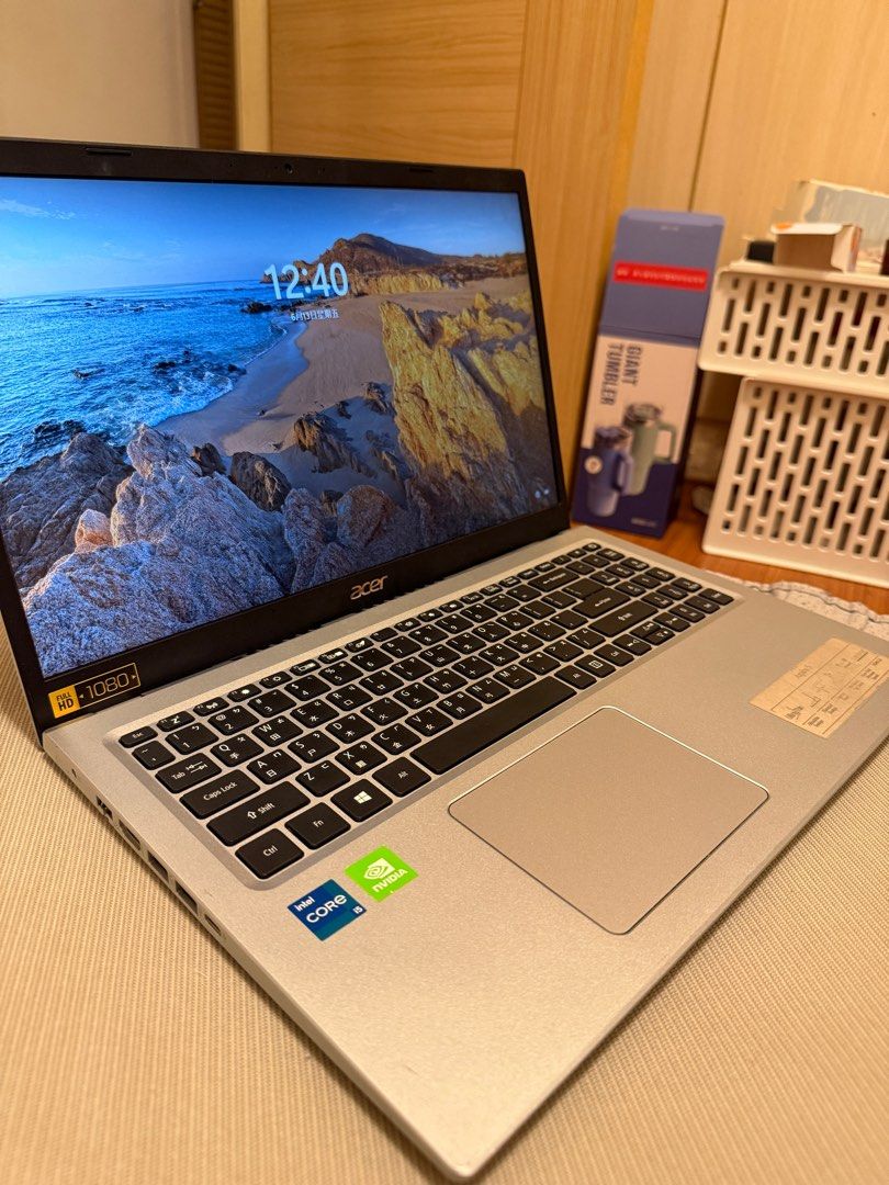 由 vickey980028 (刊登 ID 1374529329，圖片 1) 提交，位於 台北市 (Taipei) 的 Acer電腦 Aspire A515-56G/24+512G (類別：桌上電腦或筆記型電腦)，說明：Acer Aspire A515-56G電腦/24+512G打遊戲都可以,電腦包和充電器都在,學生自用閒置故出售，ram是買電腦的時候在聯成門市加了的，速度沒問題很流暢。