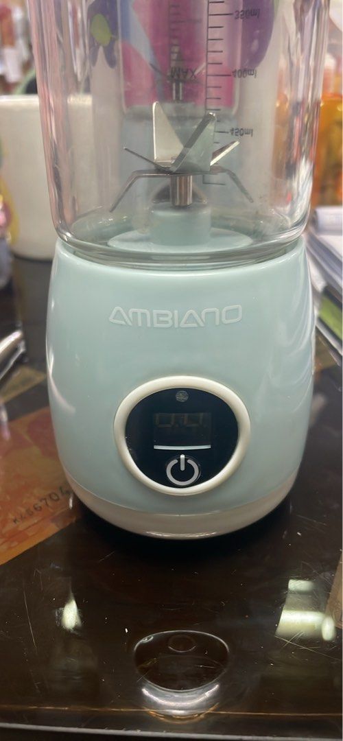 Ambiano portable USB hand blender (Category: Juicers, Blenders & Grinders) located in Pasay City. Submitted by enrico_appliances (Listing ID 1374608045, Image 2). Description: Ambiank USB portable blender 400 ml capacity working condition no usb included.
