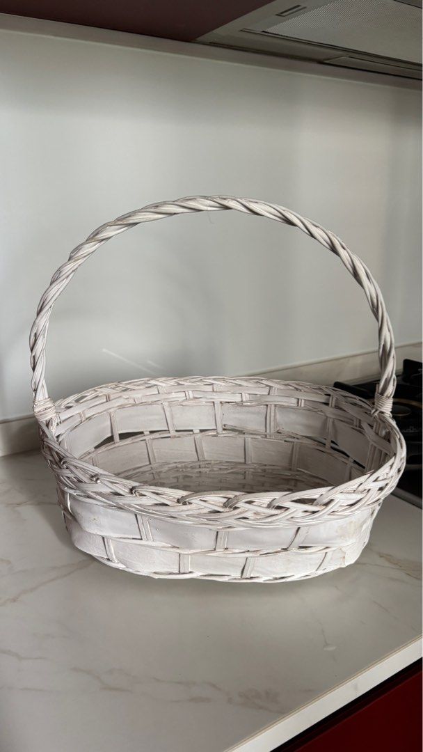 Assorted baskets (Category: Storage Boxes & Baskets) located in Singapore. Submitted by fionftch (Listing ID 1374546554, Image 3). Description: Brown: $5 White: $5 Pineapple: $10 Self collect at 828799.