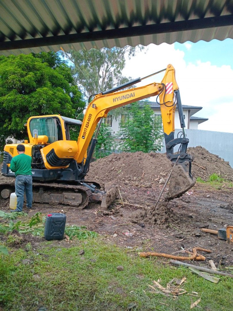 BACKHOE FOR RENT (Category: Industrial Equipment) located in Del Monte. Submitted by jriomc (Listing ID 1374638168, Image 1). Description: Backhoe For Rent 0998 853 8505 For excavation,Demolition ,Clearing,Pipelaying.Short or Long term Lease available.Hope to serve you soon.kķ.