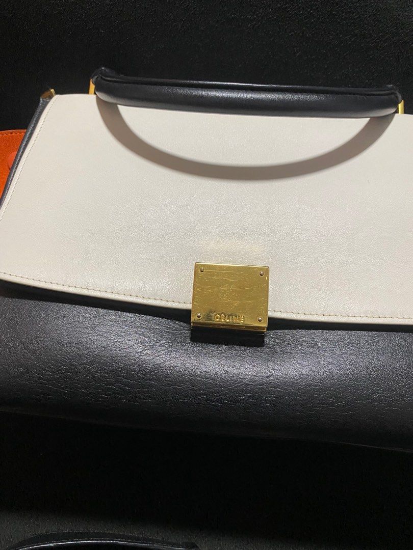 Celine trapeze bag (Category: Luxury Bags & Wallets) located in Baguio. Submitted by fullroom.dgs (Listing ID 1374641049, Image 3). Description: Celine trapeze bag very good condition authentic please check photos.