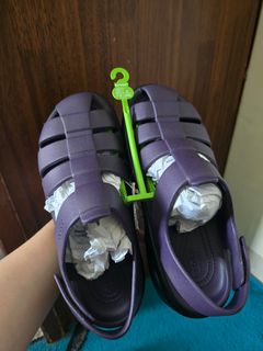 (Category: ) located in . Submitted by ciengbrightlikeadiamond (Listing ID 1374560626, Image 1). Description: .