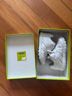 （分類：）位於 。 由 mynameisoneone 提交（商品編號 1374525703，圖片 1）。簡介： 。