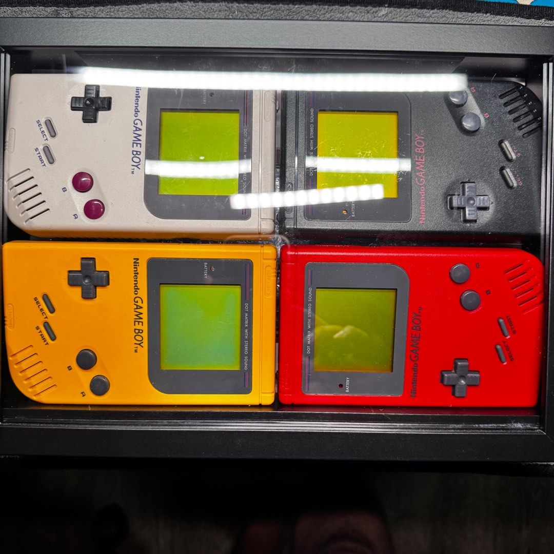 Framed 4 X Nintendo Gameboy DMG631084802184991126