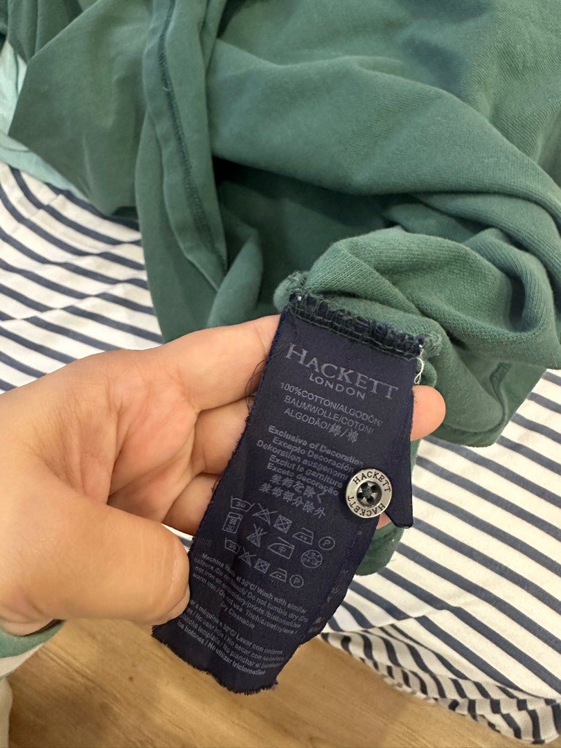 Hackett (Category: Tshirts & Polo Shirts) located in Kuantan. Submitted by she_almaa (Listing ID 1374524585, Image 3). Description: Authentic hacket .