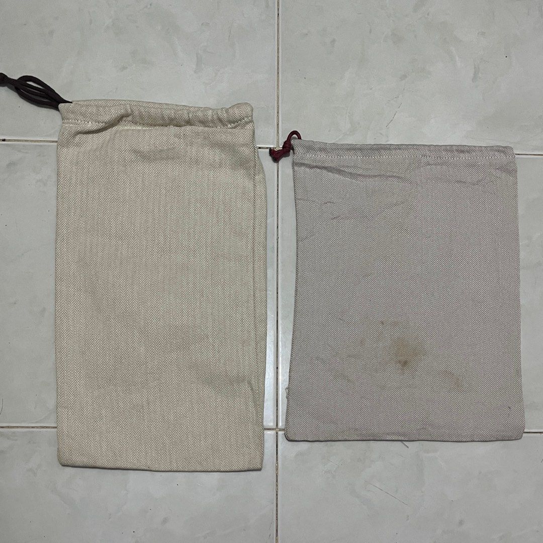 Hermes Dust Bag (Category: Luxury Bags & Wallets) located in Butuan. Submitted by dfgthriftology2.0 (Listing ID 1374552063, Image 2). Description: .