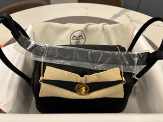 （分類：）位於 。 由 abbcwong 提交（商品編號 1374670733，圖片 1）。簡介： 。