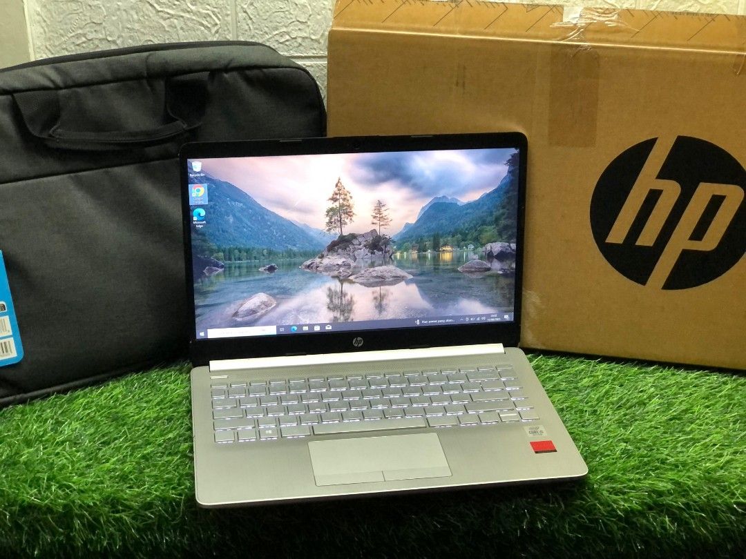 HP 14s-cf20044TX i5 RAM 8GB SSD 256GB layar 14 inch Nego alusss!!!!