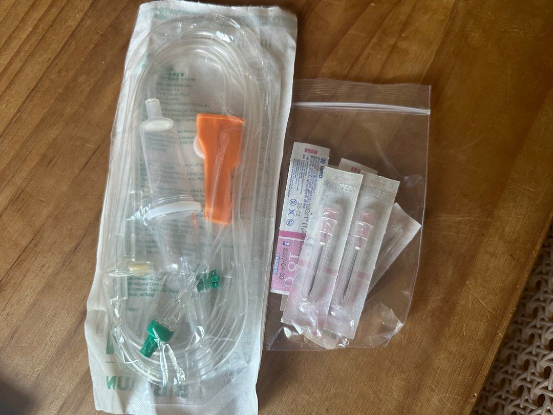 Intrafix Primeline and needles animals (Category: Health & Grooming) located in Singapore. Submitted by atlasmimi (Listing ID 1374532517, Image 1). Description: My cat was diagnosed with ckd chronic kidney disease and I have spare sets 4 intrafix primeline and remainder needles I’ll give for free .