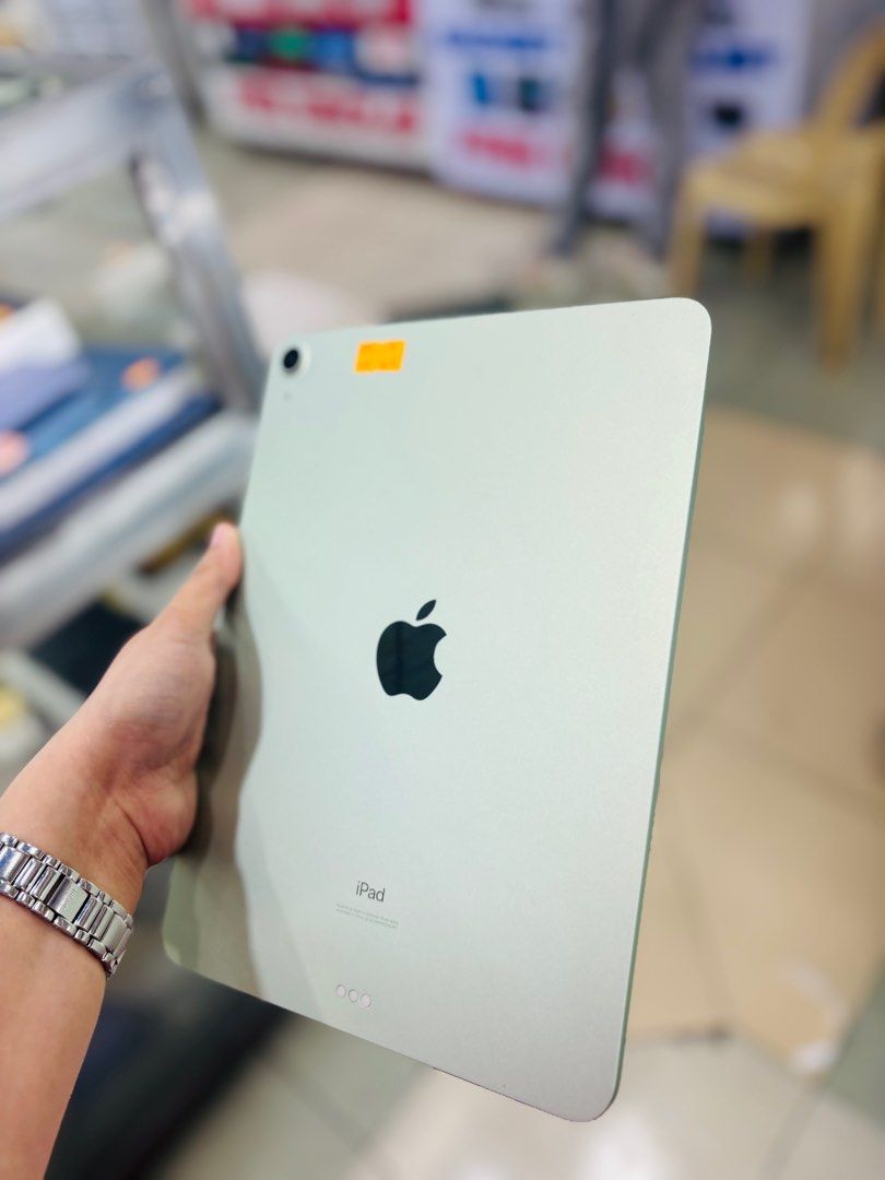 Ipad Air 4 256GB wifi only no issues (Category: iPad) located in San Juan City. Submitted by najihahtelecomshop2018 (Listing ID 1374674064, Image 3). Description: Legit Store | Original unit FOR SALE | TRADE / SWAP ▫️INSTALLMENT thru: 🔸Credit Card (straight / installment) 🔸Ggives / Gcredit + 6% interest 🔸Spay Later + 6% interest (RFS: Buy and Sell any kinds of Gadgets) Description: Ipad air 4 256GB Wifi only No hidden Issues No history of Repa