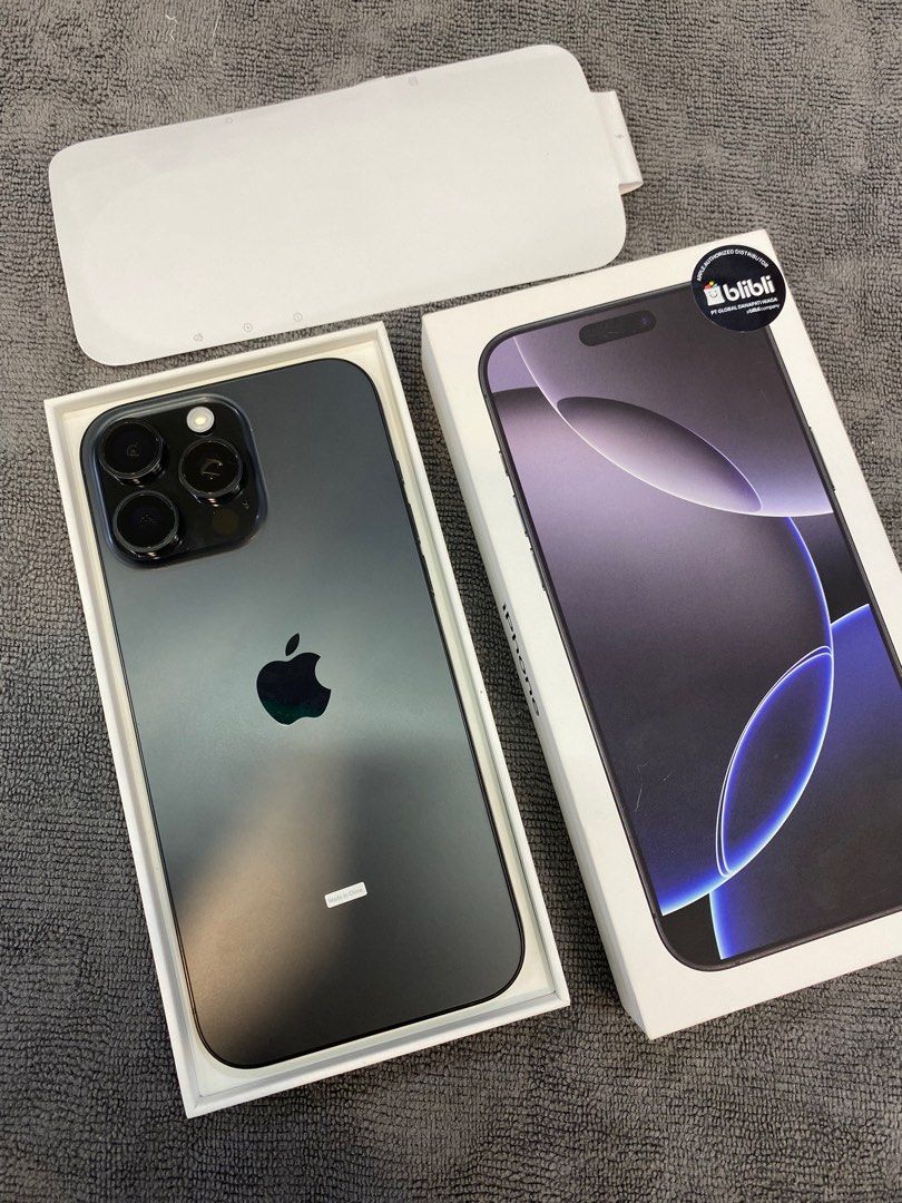 iPhone 16 ProMaxブラックチタニウム 256GB バッテリー99% iPhone 16