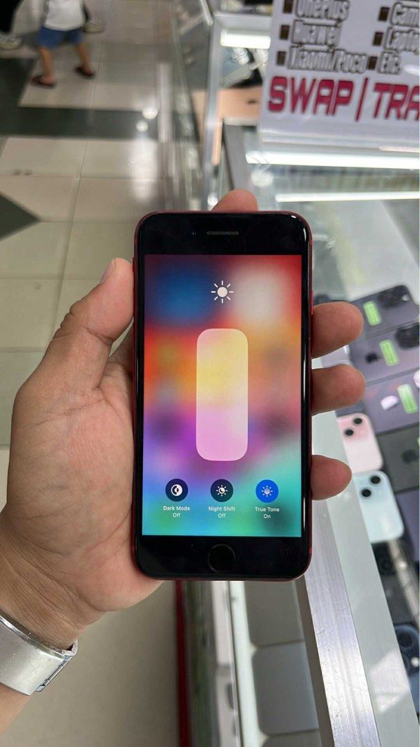 Iphone SE 2020 128GB 82bh Openline no issues (Category: iPhone SE Series) located in San Juan City. Submitted by najihahtelecomshop2018 (Listing ID 1374672304, Image 3). Description: Legit Store | Original unit FOR SALE | TRADE / SWAP ▫️INSTALLMENT thru: 🔸Credit Card (straight / installment) 🔸Ggives / Gcredit + 6% interest 🔸Spay Later + 6% interest (RFS: Buy and Sell any kinds of Gadgets) Description: iPhone SE 2020 128GB ( other GB are also a