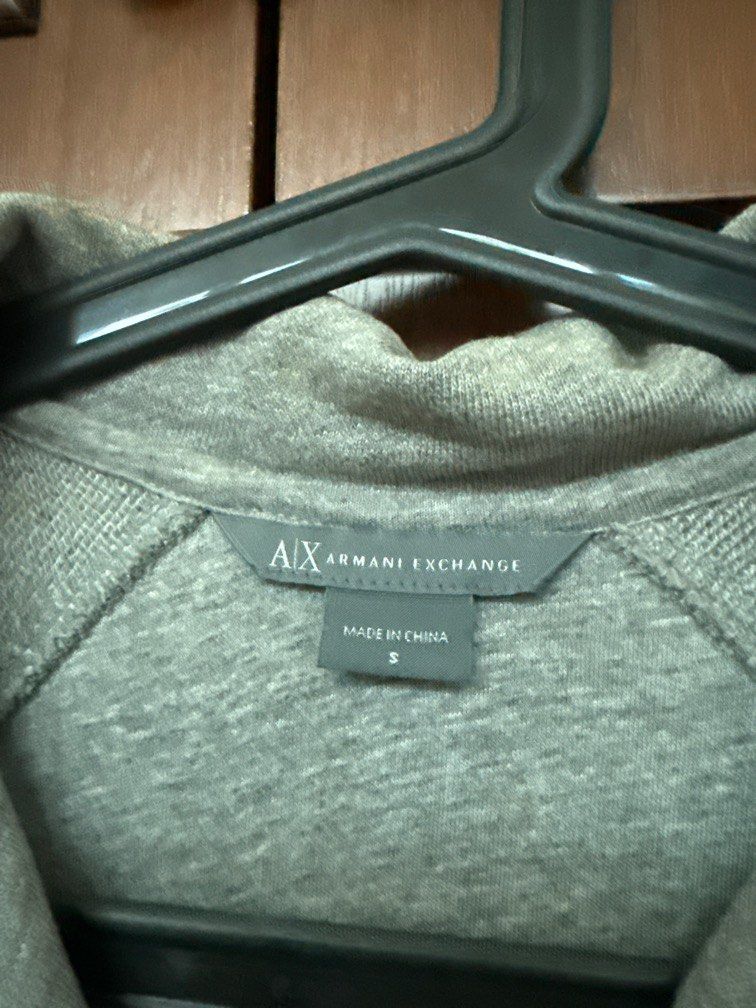 Jacket (Category: Coats, Jackets and Outerwear) located in Singapore. Submitted by jennylim188 (Listing ID 1374554835, Image 3). Description: .