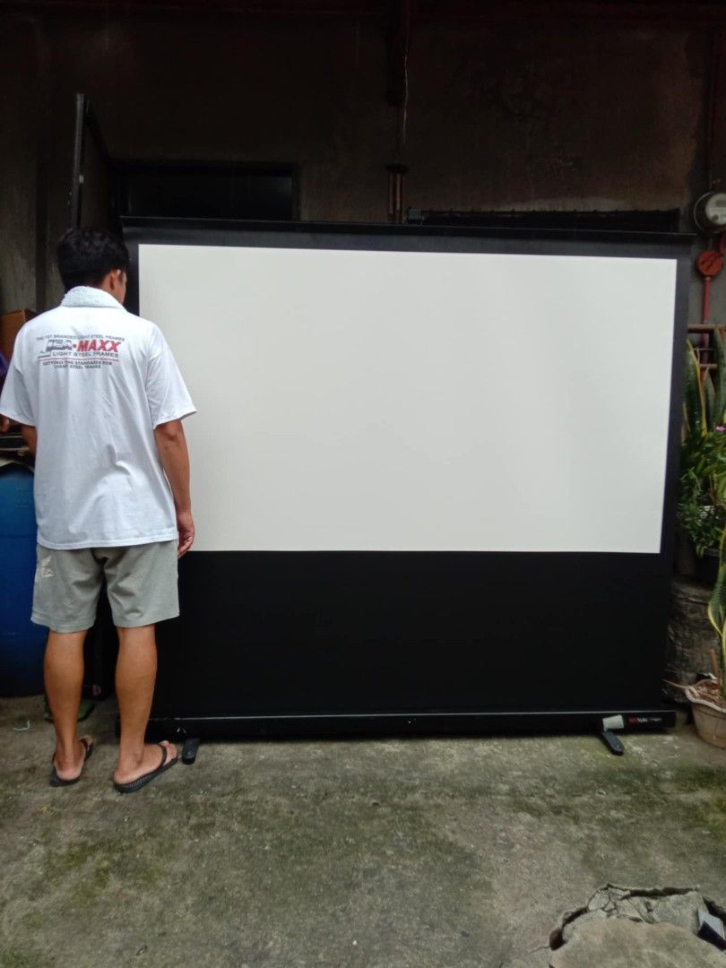 Japan quality Portable Projector Screen In Good condition 3250php (Category: Projectors) located in Quezon City. Submitted by jpnvintageonline (Listing ID 1374541119, Image 3). Description: Japan quality Portable Projector Screen In Good condition 3250php.