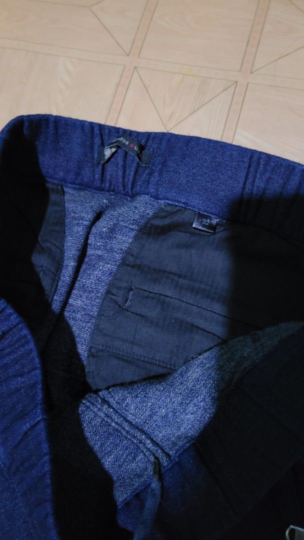 John Varvatos mens jogger pants (Category: Joggers) located in Mandaluyong City. Submitted by Mackoy23 (Listing ID 1374693242, Image 3). Description: almost new condition Size 32 on tag ( can fit up to size 36) Garterized waitband No issue Item coming from Mandaluyong.