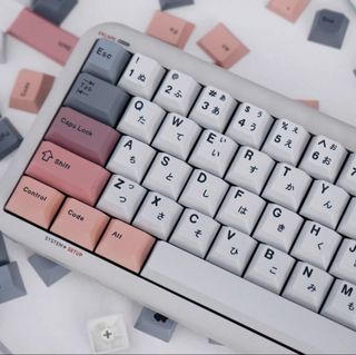 (Category: ) located in . Submitted by keebs.sg (Listing ID 1374674365, Image 1). Description: .