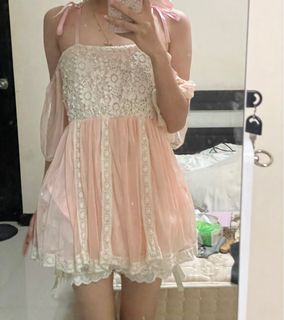 (Category: ) located in . Submitted by bbathy_bboutique (Listing ID 1374592205, Image 1). Description: .