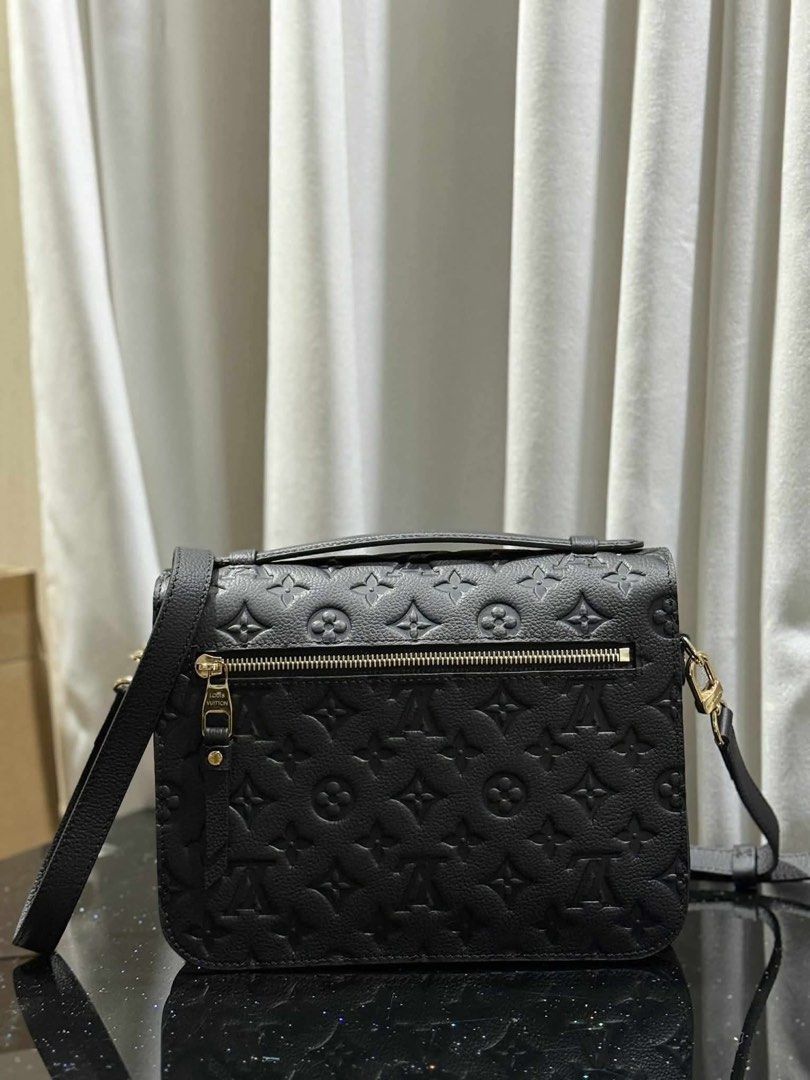 Lv Metis Impriente (Category: Luxury Bags & Wallets) located in Quezon City. Submitted by rarebagsfrmjapan (Listing ID 1374675574, Image 2). Description: PERFECT GIFT OR GIVEAWAYS REWARD UR SELF OR LOVE ONES AT LEAST ONCE A YEAR !!! 𝐃𝐈𝐒𝐂𝐋𝐀𝐈𝐌𝐄𝐑: we are 𝐧𝐨𝐭 𝐚𝐬𝐬𝐨𝐜𝐢𝐚𝐭𝐞𝐝 𝐰𝐢𝐭𝐡 𝐭𝐡𝐞 𝐛𝐫𝐚𝐧𝐝𝐬 𝐭𝐡𝐚𝐭 𝐚𝐫𝐞 𝐥𝐢𝐧𝐤𝐞𝐝 𝐚𝐧𝐝 𝐬𝐭𝐚𝐭𝐞𝐝 𝐢𝐧 𝐭𝐡𝐢𝐬 𝐩𝐨𝐬𝐭. 𝐀𝐥𝐥 𝐫𝐢𝐠𝐡𝐭𝐬 𝐚𝐫𝐞 𝐫𝐞𝐬𝐞𝐫𝐯𝐞𝐝 𝐭𝐨 𝐢𝐭𝐬 𝐨