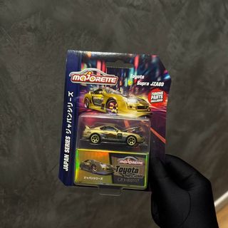 (Category: ) located in . Submitted by lone_wolf_diecast (Listing ID 1374572166, Image 1). Description: .