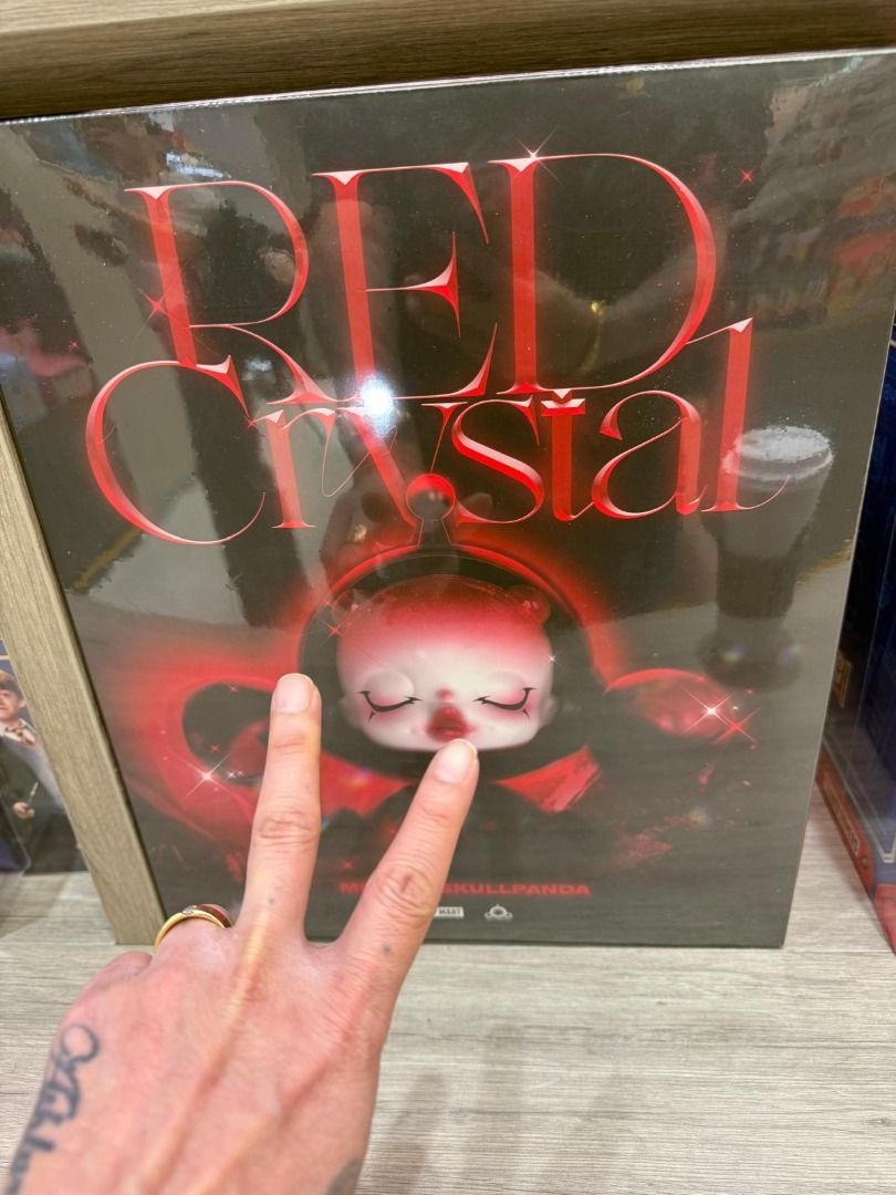 MEGA SKULLPANDA 400% Red Crystal Brand new sealed, Hobbies & Toys
