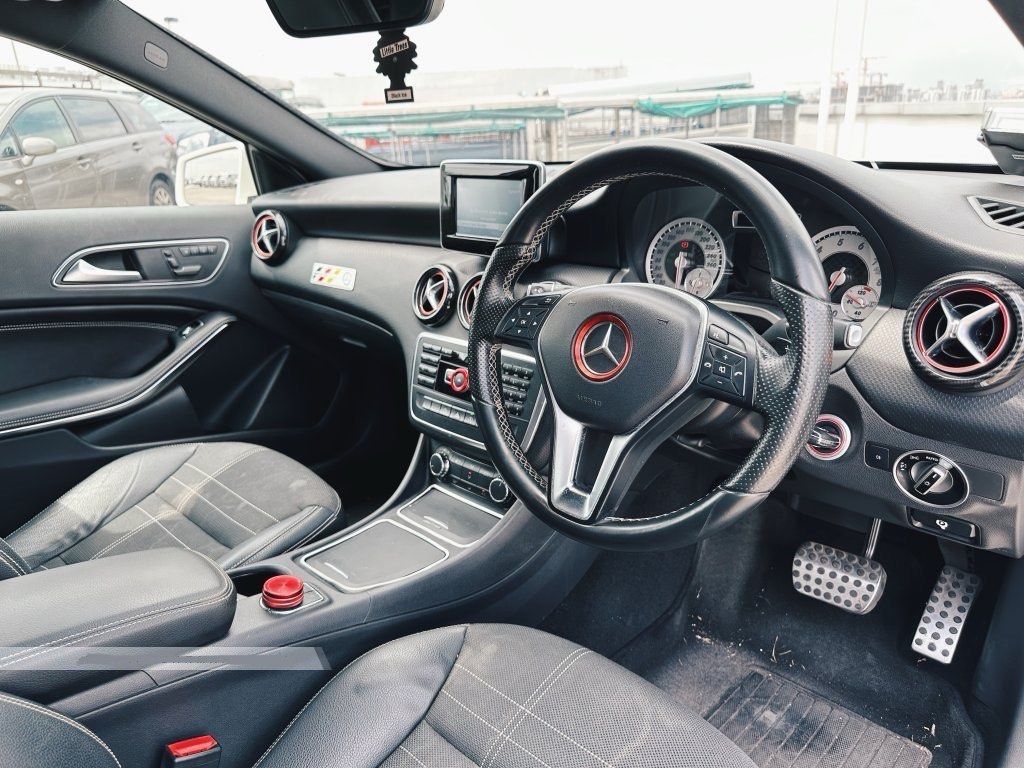 Mercedes-Benz A-class  A180 Auto62885347314435112
