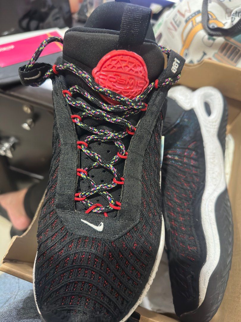 Nike Cosmic Unity (Category: Sneakers) located in Quezon City. Submitted by misislee04 (Listing ID 1374527391, Image 2). Description: Hindi nagamit / Decluttering / Benta na lang kesa matambak.