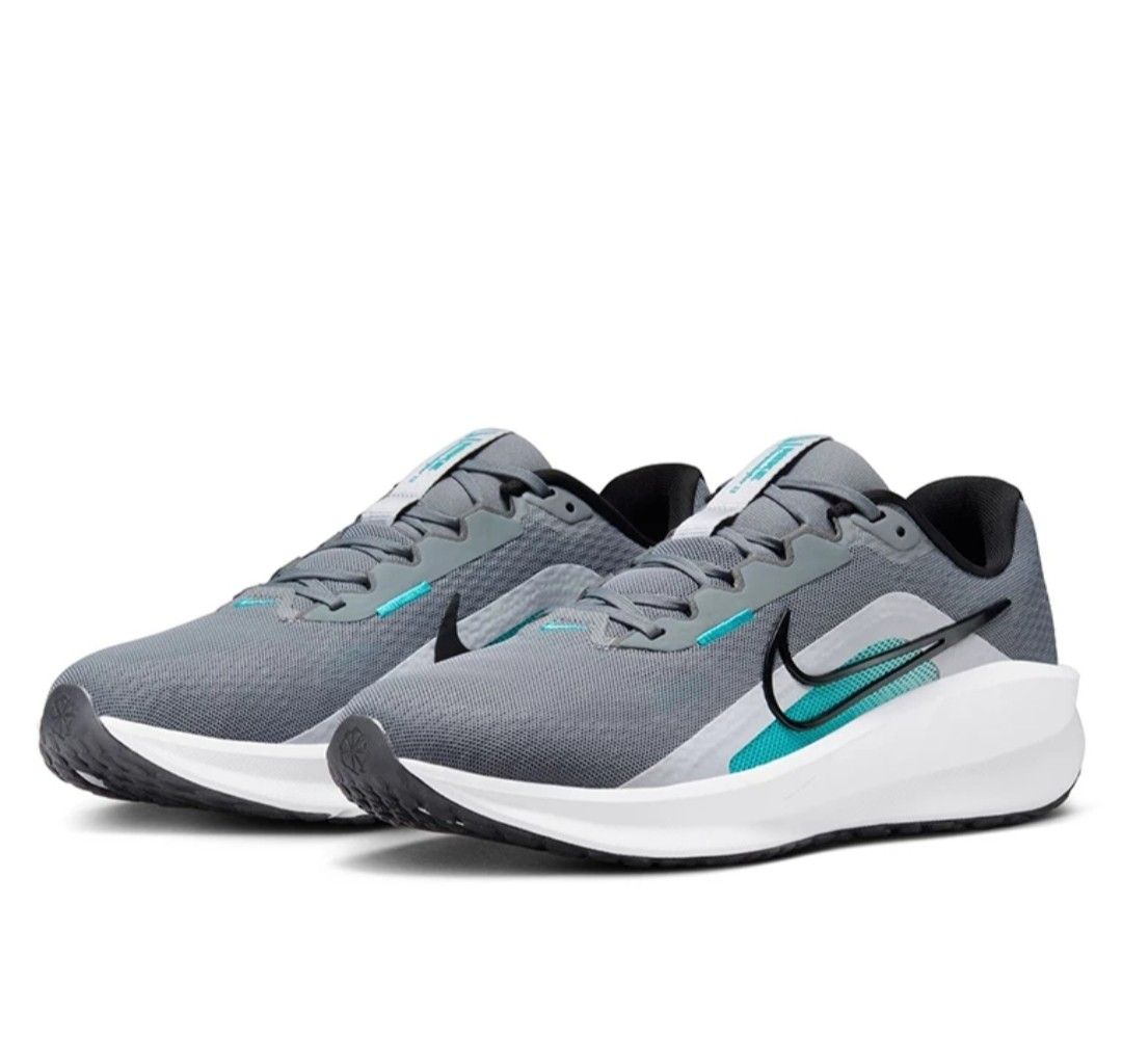 Nike Downshifter 13 Shoes (Category: Sneakers) located in San Vicente. Submitted by modamorphosis (Listing ID 1374524635, Image 1). Description: .