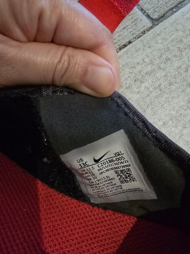 Nike Flex Advance Kids Shoes (Category: Babies & Kids Fashion) located in Valenzuela. Submitted by lgenn (Listing ID 1374612904, Image 3). Description: With signs of usage. Sticker in front (right shoe) starting to peel. See last pic. With box Size 13c.