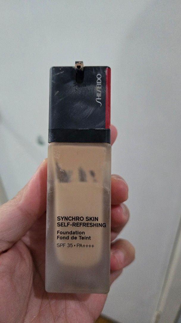 OLD High End / Luxury Makeup (Category: Makeup) located in Paranaque City. Submitted by karenmn (Listing ID 1374641829, Image 3). Description: FREE WITH PURCHASE (MIN. Php 500) Maybelline Super BB Ultra Cover SPF 50 (01 Fair) - Pang outdoor and sports. Full coverage. Sweat proof and waterproof. Purchased in Japan Shiseido Synchro Skin Self Refreshing Foundation SPF 35 (Shade 240) - Perfect for oily skin. Medium coverage. Purchased in Greenbelt MA