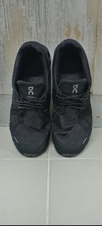 On Running Cloud 6 Black Color熱塑性聚氣脂Run Shoes(US8.5)「超級急賣」64223196742401110