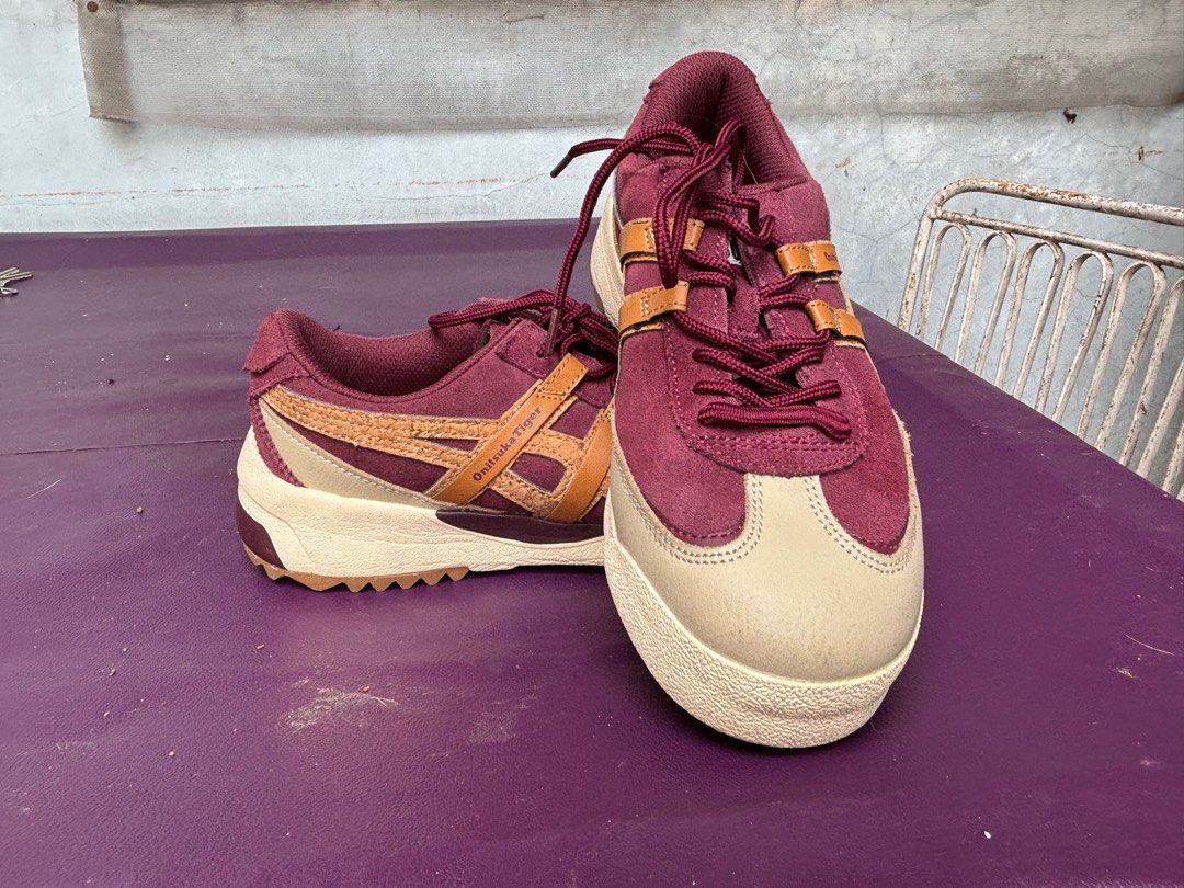 Onitsuka sneakers (Category: Sneakers) located in Quezon City. Submitted by docbebang (Listing ID 1374524521, Image 1). Description: .