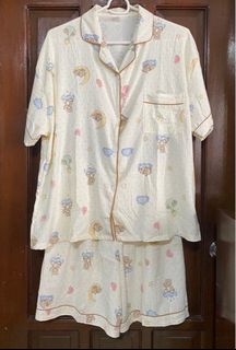 (Category: ) located in . Submitted by goodstuff_4sale (Listing ID 1374535382, Image 1). Description: .