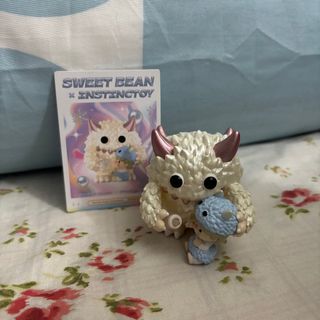 (Category: ) located in . Submitted by jellybeans45 (Listing ID 1374638004, Image 1). Description: .