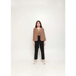 (Kategori: ) berada di . Dikirim oleh preloviena (ID iklan 1374604912, Gambar 1). Deskripsi: .