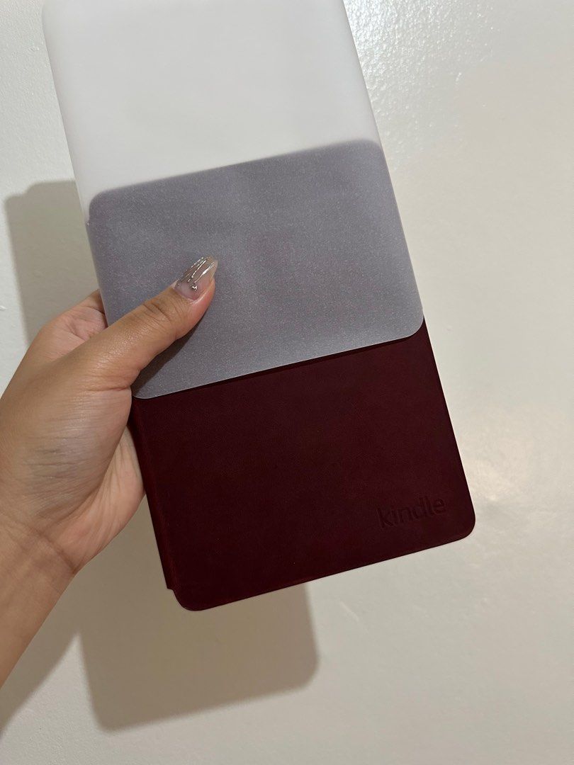 Premium Leather Cover for Kindle PPW6 or Colorsoft in Ruby ♥️ (Category: Cases & Sleeves) located in Cagayan de Oro. Submitted by dumpleeex (Listing ID 1374652201, Image 2). Description: Brand new Kindle leather case in Ruby! - Only unboxed this to check and then completely forgot 🤣😭 - I got this for 3.8k but of course, since na open ko na, I’m selling it slightly lower just for the broken seal hahaha - The color is pretty in actual 🥹 Like a v