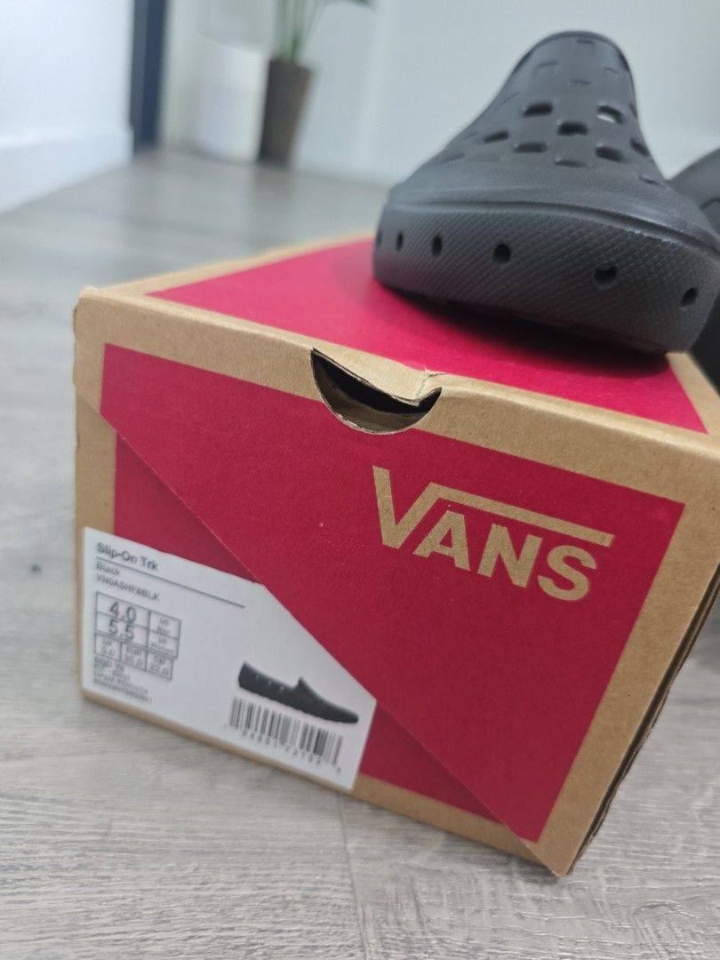 Slip-On Trk (Vans) (Category: Babies & Kids Fashion) located in Singapore. Submitted by nora7123 (Listing ID 1374549150, Image 3). Description: Brand New with Box Original Brand by VANS Never Use before Please arrange for collections Only serious buyers Negotiable.