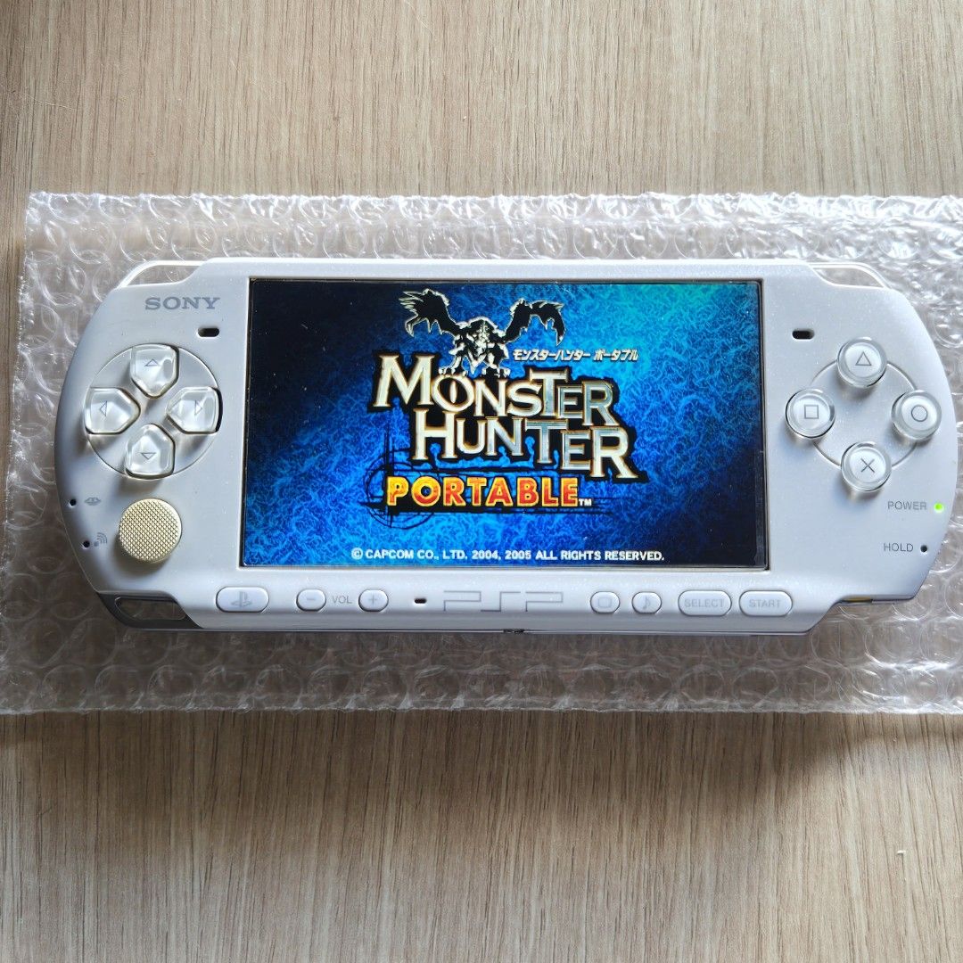 ソニー PSP3000 ホワイト 白 プレイステーションポータブル ゲーム