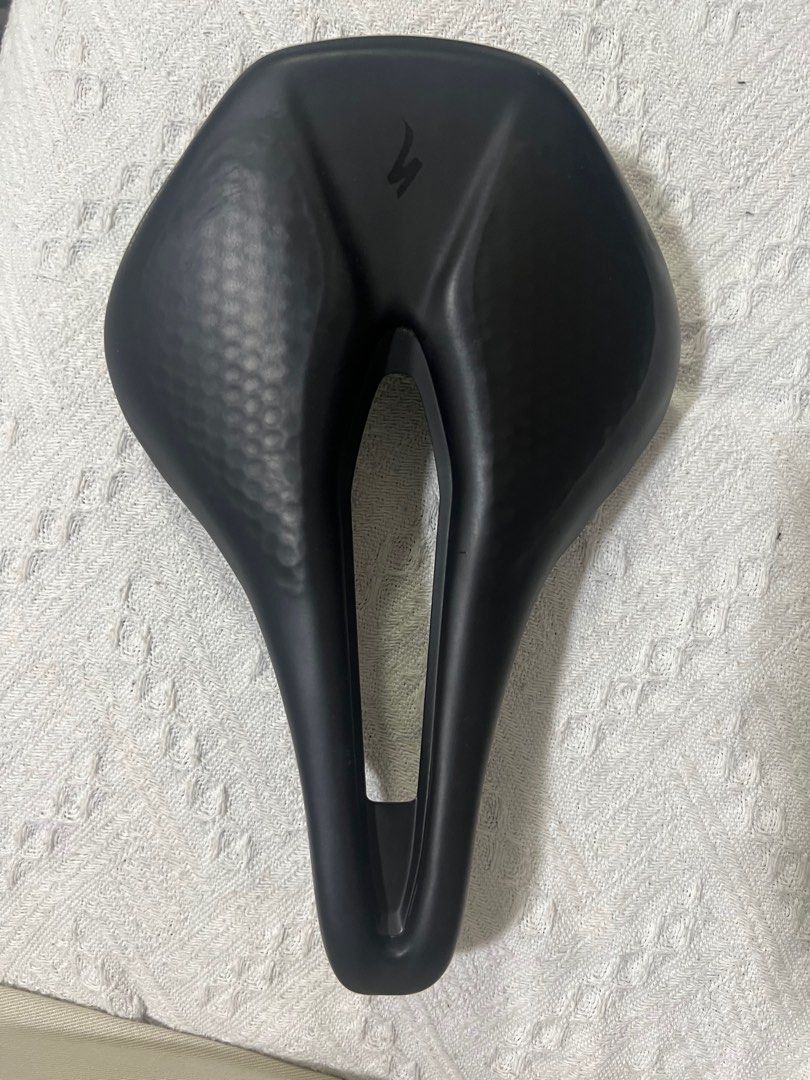Specialized Power Expert Mirror Saddle (Category: Parts & Accessories) located in Singapore. Submitted by bgshs (Listing ID 1374656892, Image 1). Description: Size 155mm Fixed price Self collect at 823310.