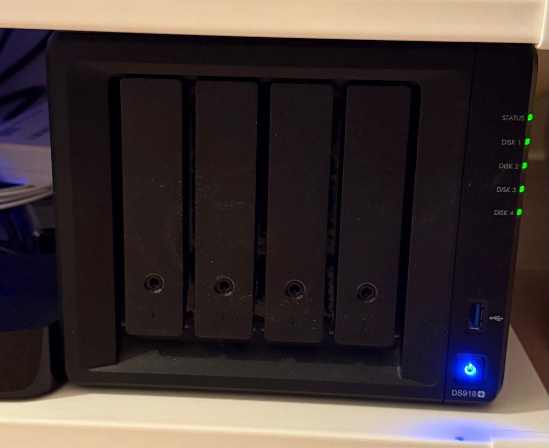 Synology Diskstation DS918+ NAS free 500gb x2 hdd (Category: Office & Business Technology) located in Singapore. Submitted by 20percentoffshop (Listing ID 1374683060, Image 1). Description: Upgraded to 16gb. Will pass you original 4gb ram also. Includes 2 x 500gb hdd.