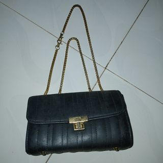 (Kategori: ) berada di . Dikirim oleh real_pcye (ID iklan 1374556430, Gambar 1). Deskripsi: .