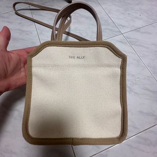 （分類：）位於 。 由 pandasholiccc 提交（商品編號 1374660673，圖片 1）。簡介： 。